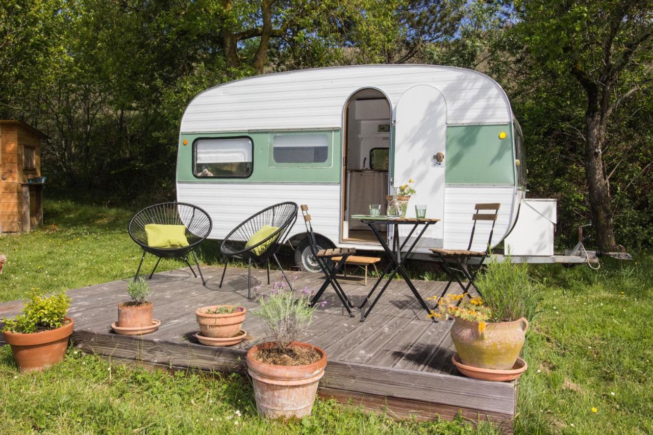 Ma Caravane Dans Les Collines Villeneuve-la-Comptal Kültér fotó